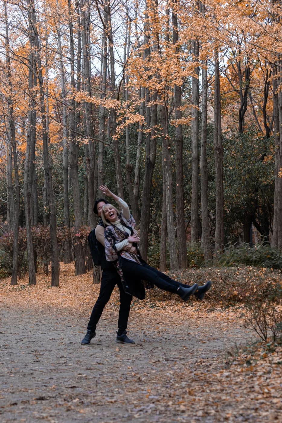 Daniel proposing in the Gingko Tree Grove at Seoul Forest
